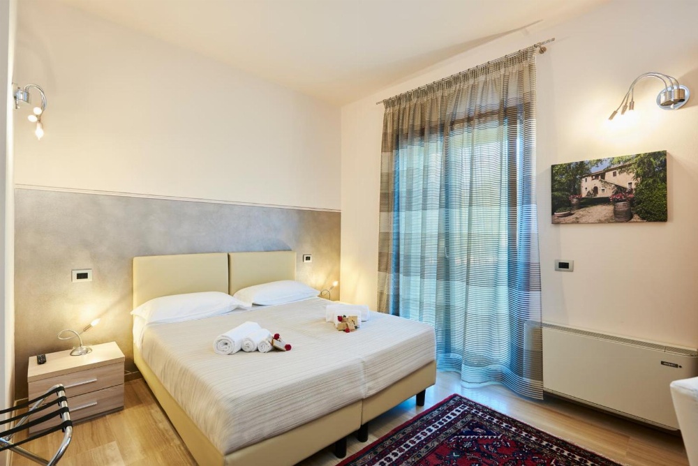Room image 2